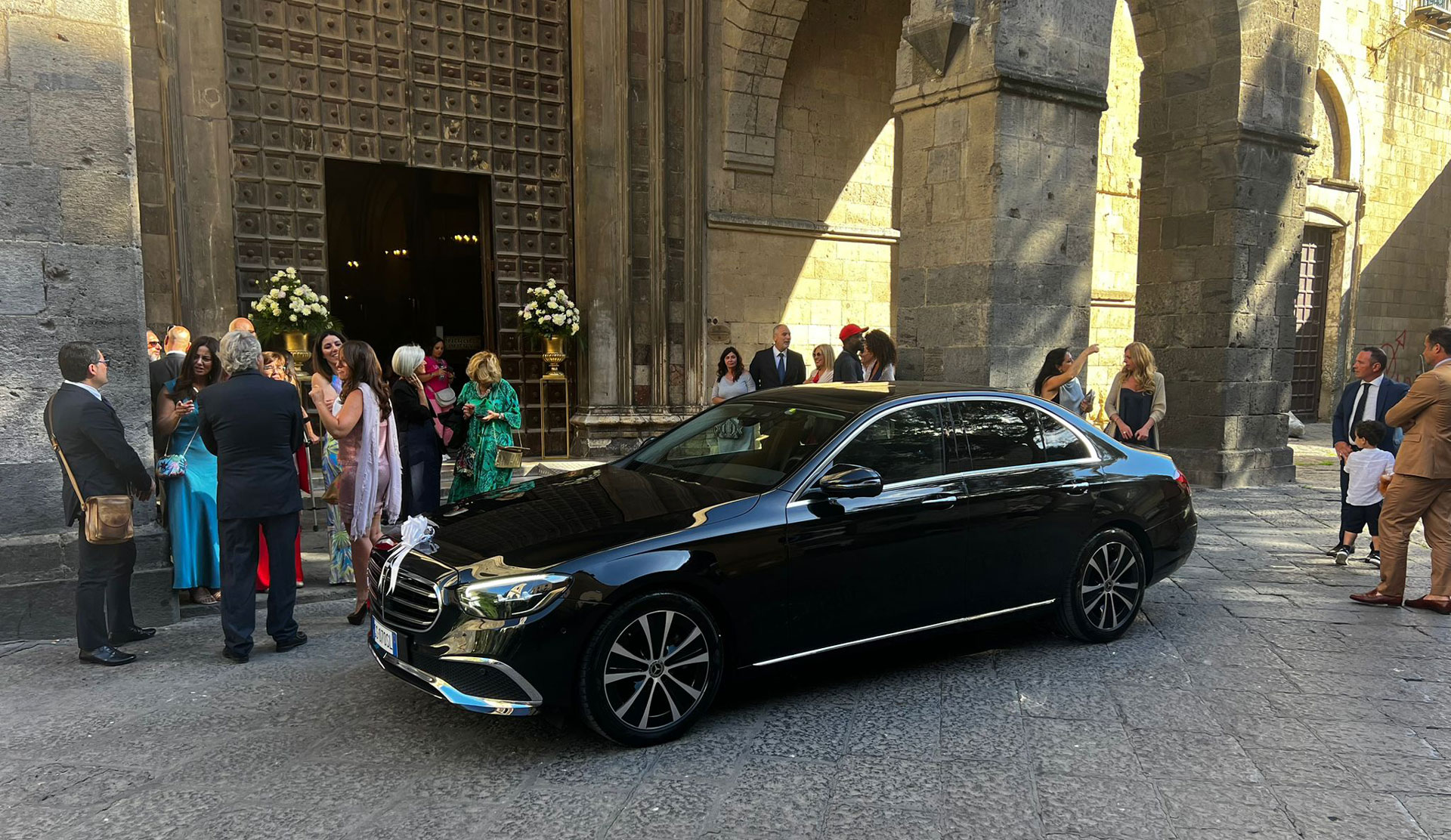 Noleggia un auto per cerimonie o eventi privati